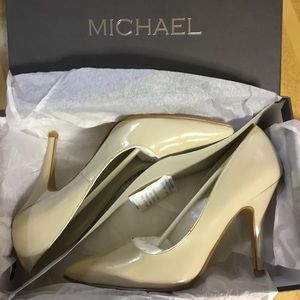 Michael Cleo Heels Taupe Size 8